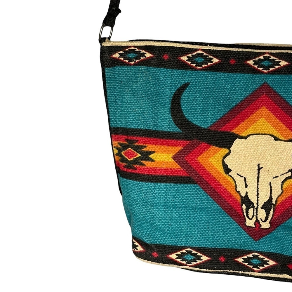 Western Style Saddle Blanket Shoulder Bag - Picture 3 of 12